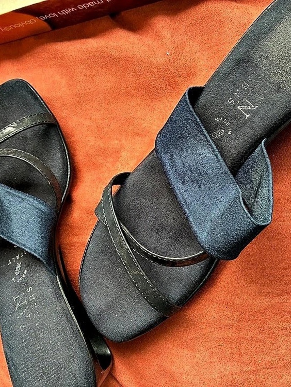 Italian Shoemakers Black & Blue Heels